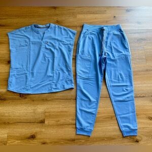 Fabletics Sky Blue scrub set - Size Medium